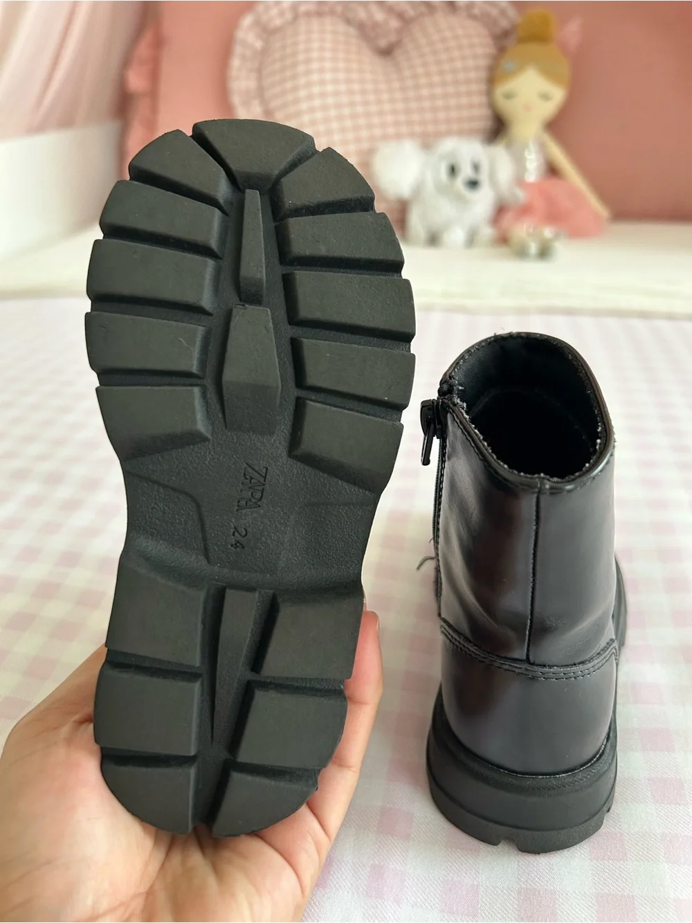 Zara chic black